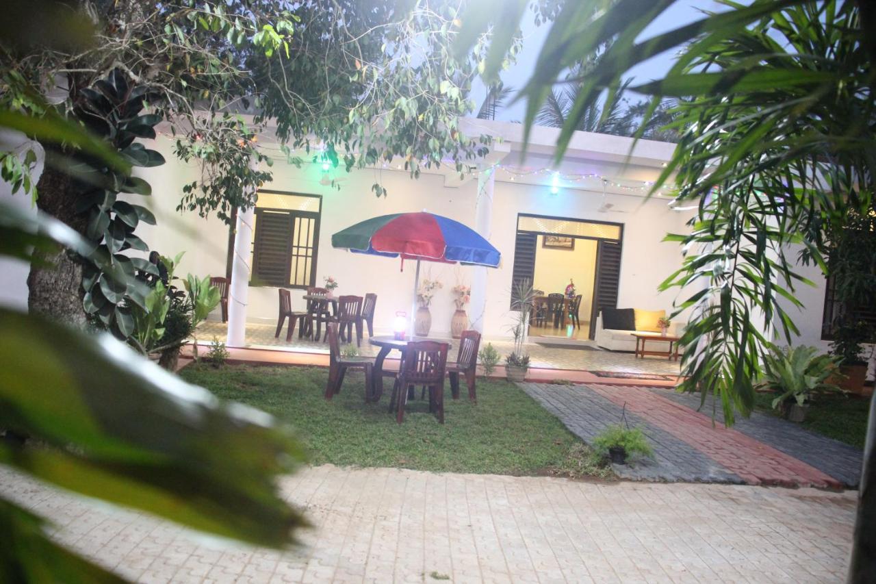 Miheen Hotel & Resort - Anuradhapura Mihintale Exteriér fotografie