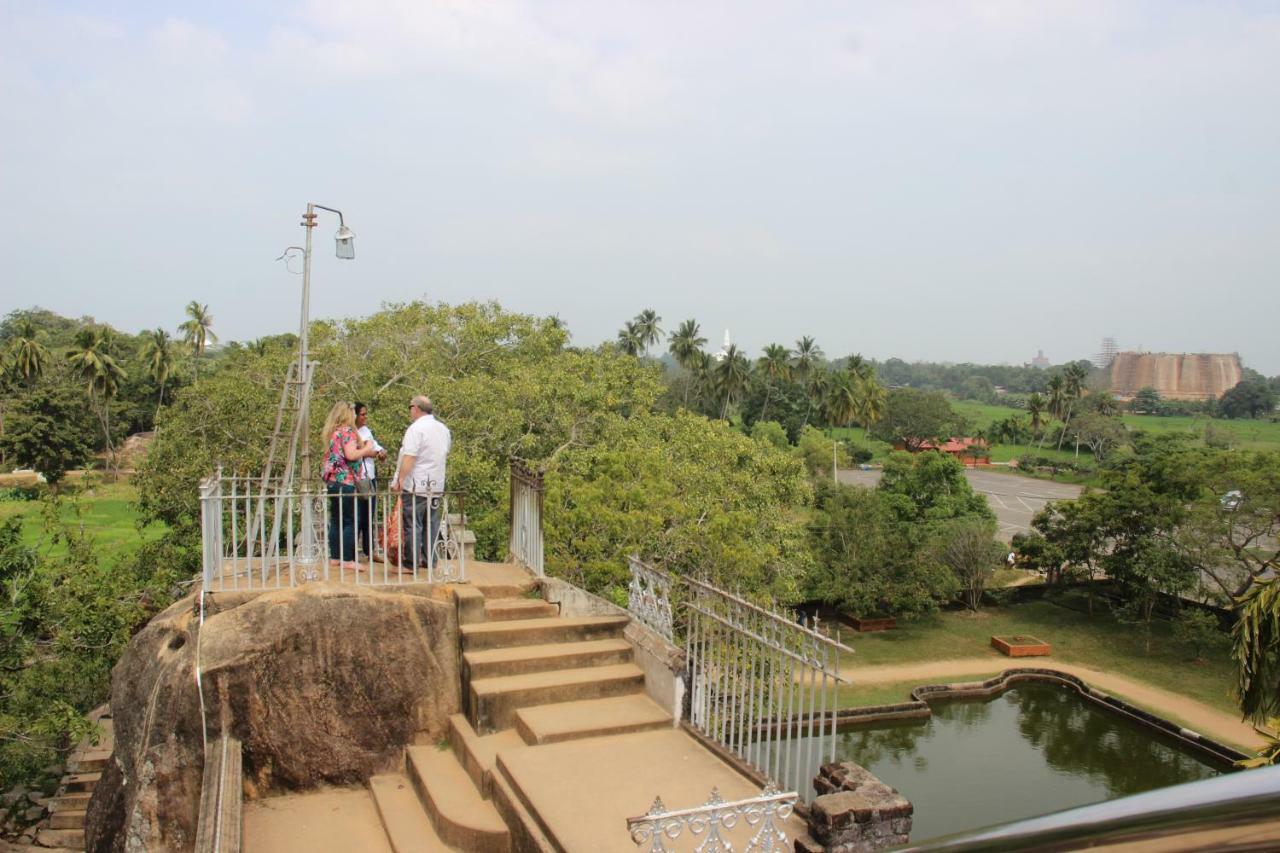 Miheen Hotel & Resort - Anuradhapura Mihintale Exteriér fotografie